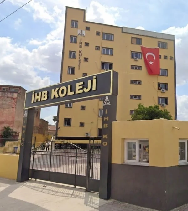 Adana İHB Koleji’nde Nakitsiz Dönem Başlıyor: Velilere Tam Kontrol, Öğrencilere Hız ve Hijyen.